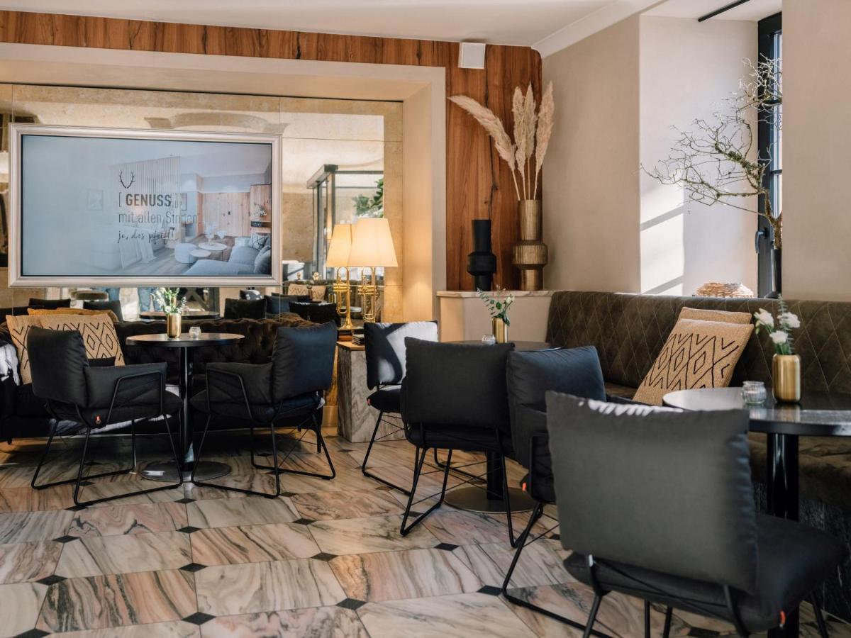 Johann Hotel 4*